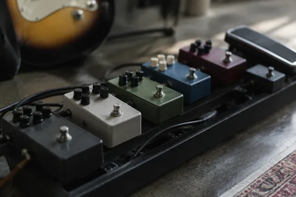 The Complete Guide to Electric Guitars Pedals