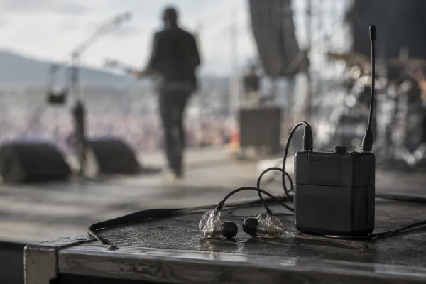 The Complete Guide to Wireless Earbud Monitors
