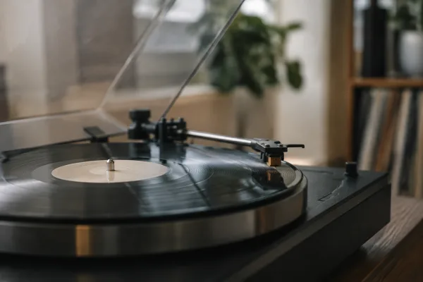 The Complete Guide to Modern Record Player