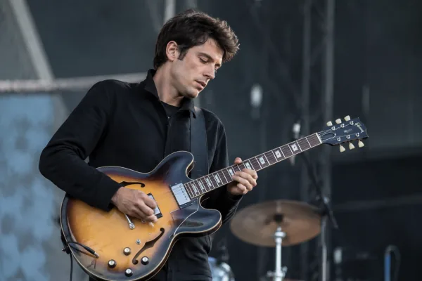 The Complete Guide to Guitar United Kingdom