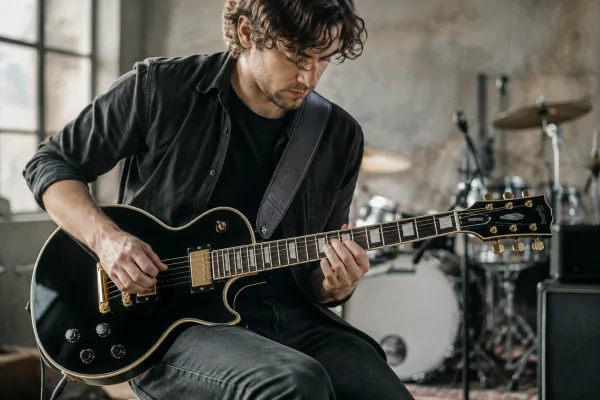 The Complete Guide to Epiphone Custom Lp