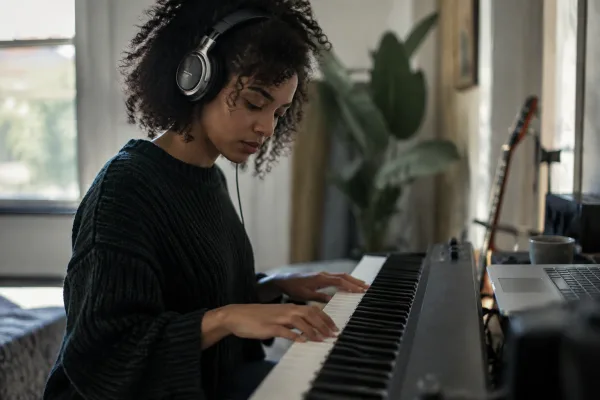 Keyboard Headphones for Beginners: A Complete Guide