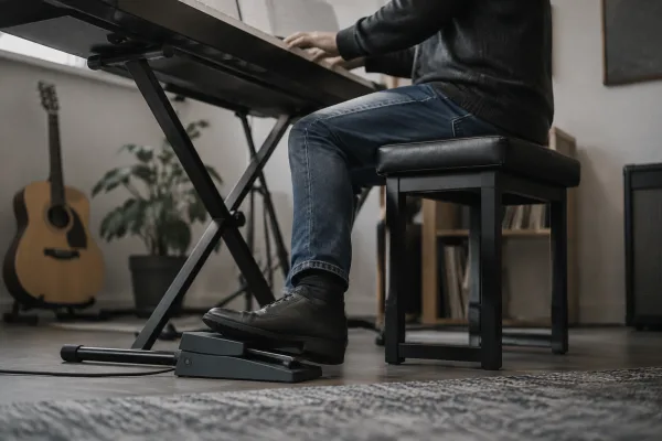 Expression Pedal Keyboard for Beginners: A Complete Guide