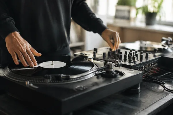 Scratch Dj Controller: A Complete Buyer's Guide