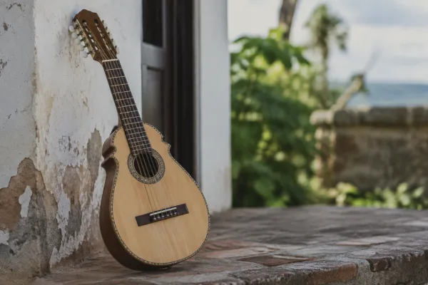 Cuatro Guitar: A Complete Buyer's Guide
