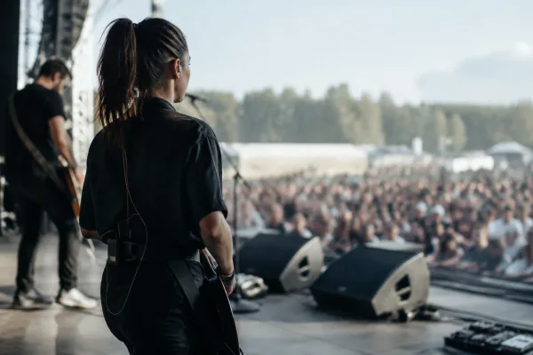 Stage Monitoring: A Complete Buyer's Guide