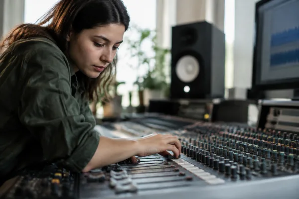 Mixing Panel for Beginners: A Complete Guide