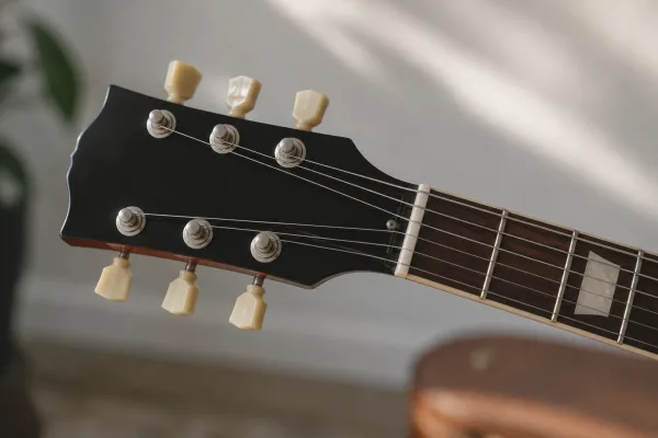 Gibson Sg Left: A Complete Buyer's Guide