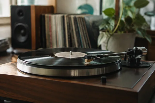 Turntable 1970: A Complete Buyer's Guide
