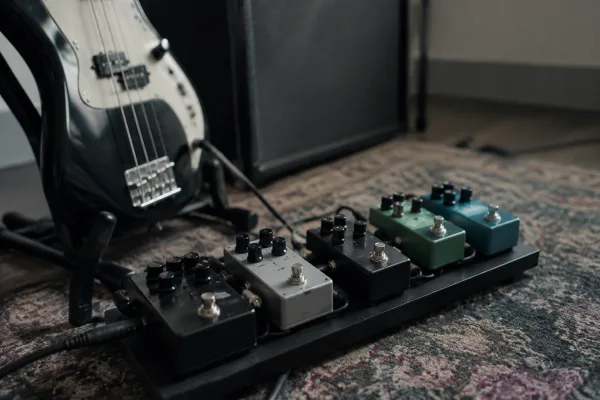 Synth Pedal For Bass: A Complete Buyer's Guide