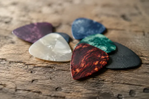 Guitar Picks Cool: A Complete Buyer's Guide