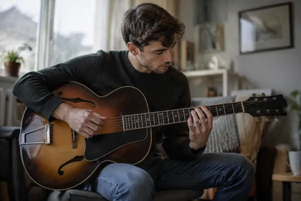 Acoustic Archtop Guitar for Beginners: A Complete Guide