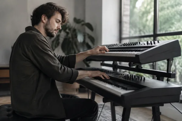 Keyboard Double Stand for Beginners: A Complete Guide