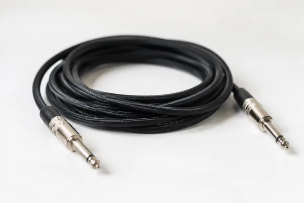 Fender Guitar Cable: A Complete Buyer's Guide