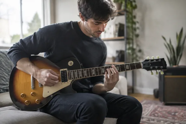 Epiphone Lp 100 for Beginners: A Complete Guide