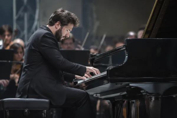 Keyboard Stage Piano: A Complete Buyer's Guide