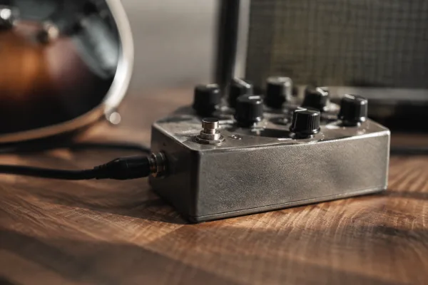 Synth Guitar Pedals for Beginners: A Complete Guide