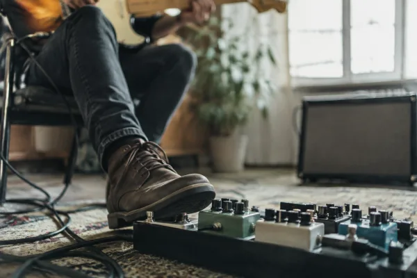 Sustain Guitar Pedal: A Complete Buyer's Guide