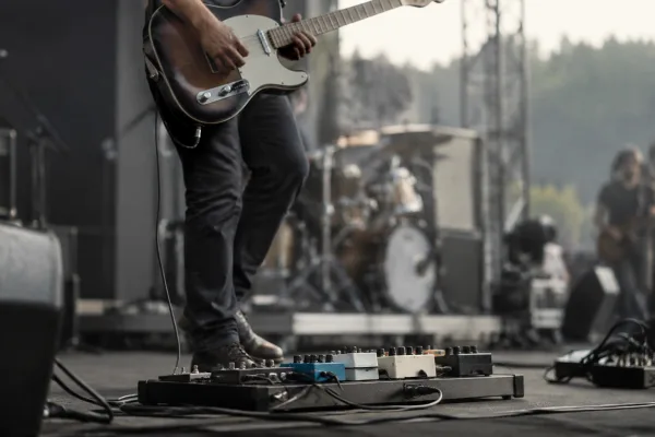 Sustain Guitar Pedal for Beginners: A Complete Guide