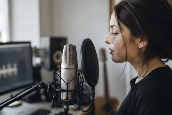 Large Diaphragm Condenser Microphones for Beginners: A Complete Guide