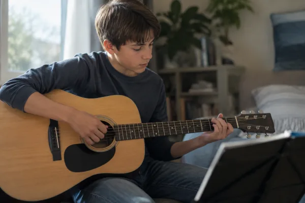 Epiphone Lp Studio for Beginners: A Complete Guide