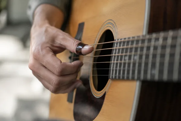 Thumb Guitar Pick for Beginners: A Complete Guide