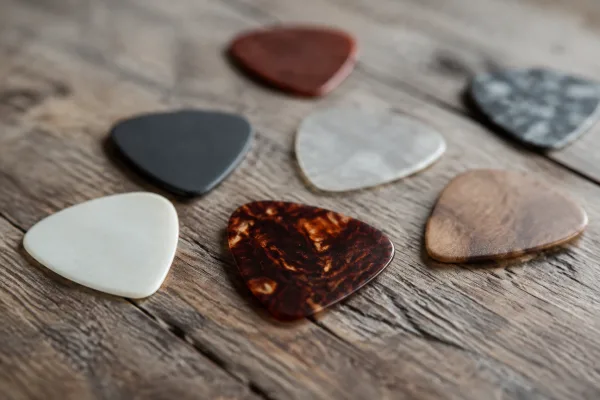Thumb Plectrum: A Complete Buyer's Guide