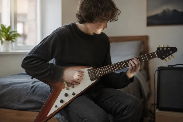 Epiphone Flying V for Beginners: A Complete Guide