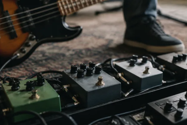 Bass Guitar Preamp Pedal for Beginners: A Complete Guide