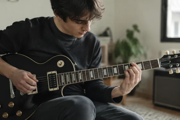 Guitar Les Paul Black for Beginners: A Complete Guide