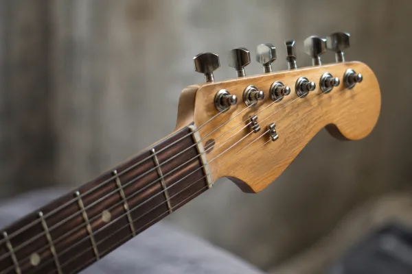 Fender Necks: A Complete Buyer's Guide